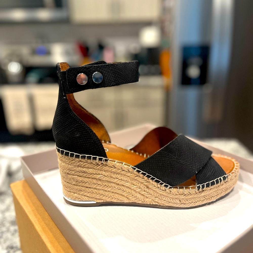 Franco Sarto wedge sandals. NEVER WORN!